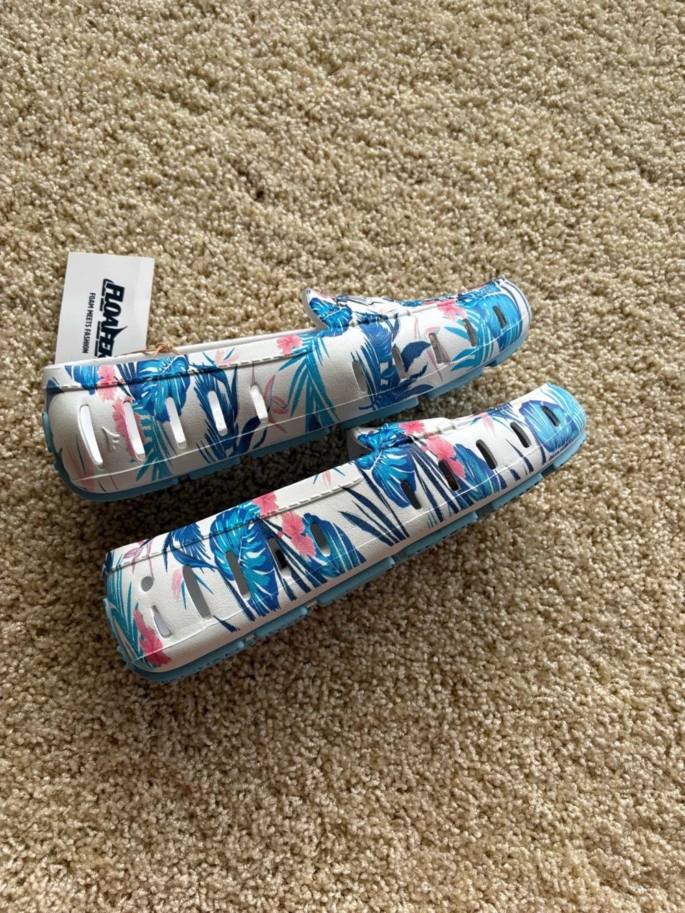 Floafers Tropical Floral Foam Loafers‎ Women’s 9 NWT Lightweight Waterproof